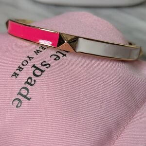 Kate Spade 4 Color Block Pyramid Bangle Bracelet Gold -    🤍🩷🧡💚